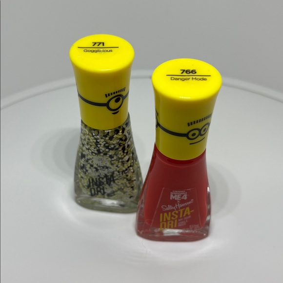 Sally Hansen Insta-Dri Minions Nail Polish Duo - Red and Yellow - Picture 2 of 3